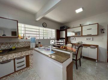 Casa · 124m² · 3 Quartos · 2 Vagas · Casa Em Perissê, Nova Friburgo/rj de 124 m² 3 Quartos À Venda por R$550.000