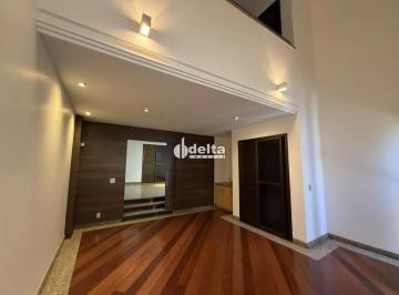 Casa · 460m² · 4 Quartos · 4 Vagas · Casa Residencial Com 4 Quartos Sendo 3 Suítes Disponível Para Locação No Bairro Fundinho Em Uberlând