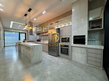 Casa · 228m² · 3 Quartos · 3 Vagas · Casa À Venda No Bairro Campos Elíseos - Patos de Minas/mg
