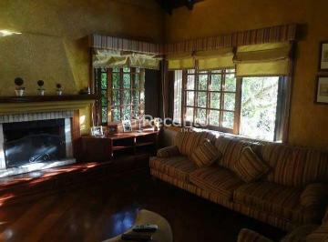 Casa · 300m² · 4 Quartos · Casa Em Laje de Pedra, Canela/rs de 300 m² 4 Quartos À Venda por R$3.180.000