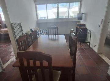 Apartamento · 2 Quartos · 1 Vaga · Apartamento Para Locação Em Cabo Frio, Centro, 2 Dormitórios, 1 Banheiro, 1 Vaga