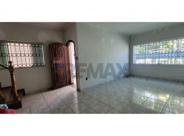 Casa · 200m² · 3 Quartos · 4 Vagas · Excelente Imóvel Para Locação Residencial Ou Comercial - Jd. Barbosa