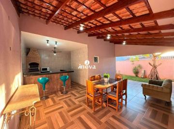 Casa · 128m² · 3 Quartos · 2 Vagas · Casa a Venda, Bairro Fabrício.