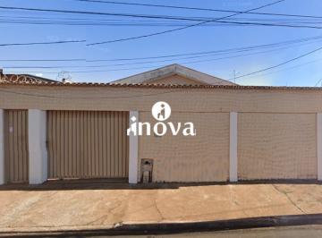 Casa · 277m² · 5 Quartos · 2 Vagas · Casa a Venda, Bairro Santa Maria