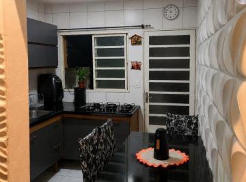Casa · 2 Quartos · 1 Vaga · Casa Em Parque Santo Antônio, Jacareí/sp de 0 m² 2 Quartos À Venda por R$286.000