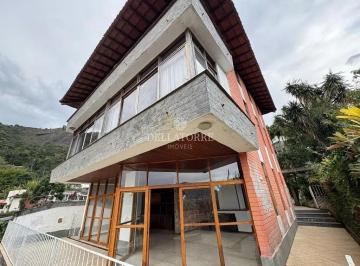 Casa · 375m² · 4 Quartos · 5 Vagas · Casa Em Iucas, Teresópolis/rj de 375 m² 4 Quartos À Venda por R$1.250.000
