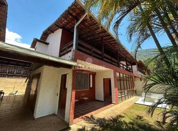 Casa · 230m² · 5 Quartos · 3 Vagas · Casa Em Carlos Guinle, Teresópolis/rj de 230 m² 5 Quartos À Venda por R$1.190.000ou Para Locação