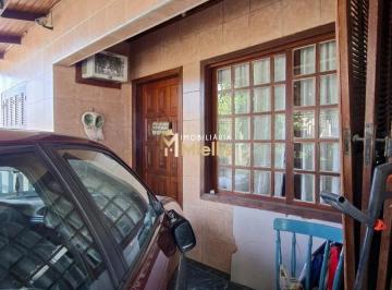 Casa · 80m² · 3 Quartos · 2 Vagas · Casa Ampla Com 3 Dormitórios, a 2 Minutos Do Super Barcelos