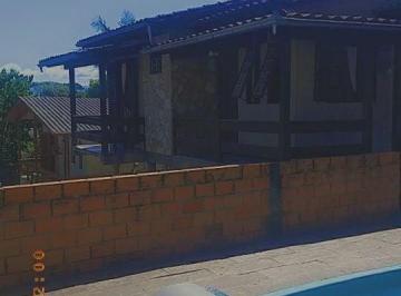 Casa · 3 Quartos · Aceita Financiamento