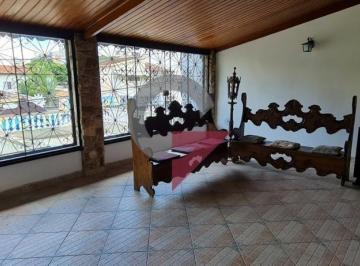 Casa · 260m² · 3 Quartos · Casa À Venda - No Centro