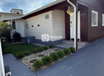 Casa · 150m² · 2 Quartos · 2 Vagas · Casa À Venda Em Fundos, Biguaçu - Sc