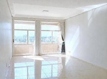 Sala · Apartamento (Tipo - Padrao) 3 Dormitórios/suite, Cozinha Planejada, Portaria 24 Horas, Elevador, Em