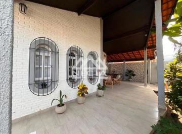 Casa · 119m² · 3 Quartos · 4 Vagas · Casa Em Jardim Primavera, Caraguatatuba/sp de 119 m² 3 Quartos À Venda por R$850.000