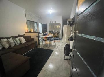 Casa · 90m² · 2 Quartos · 2 Vagas · Suíte, Cozinha Com Armários E Espaço Versátil