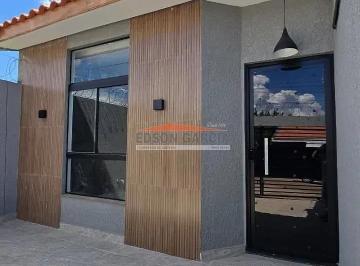 Casa · 81m² · 3 Quartos · 2 Vagas · Casa Em Parque São Bento, Sorocaba/sp de 81 m² 3 Quartos À Venda por R$370.000