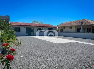 Casa · 65m² · 2 Quartos · 10 Vagas · Casa Em Salinas, Balneário Barra Do Sul/sc de 65 m² 2 Quartos À Venda por R$429.900