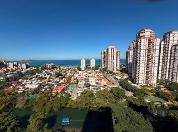 Apartamento · 216m² · 4 Quartos · 3 Vagas · Apartamento Para Venda Em Rio de Janeiro, Barra Da Tijuca, 4 Dormitórios, 2 Suítes, 4 Banheiros, 3 V