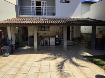 Casa · 116m² · 2 Quartos · 2 Vagas · Casa Em Condomínio Para Venda Em Valinhos, Lenheiro, 2 Dormitórios, 1 Suíte, 2 Banheiros, 2 Vagas