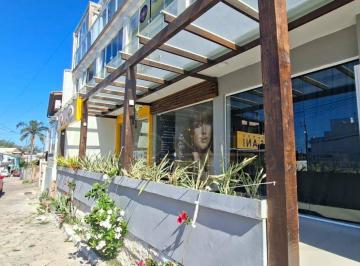 Comercial · 55m² · Loja Em Campeche, Florianópolis/sc de 55 m² Para Locação R$5.500,00/mes