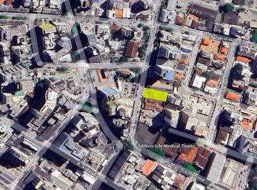 Casa · 420m² · 3 Vagas · Casa Em Centro, Florianópolis/sc de 420 m² Para Locação R$17.800,00/mes