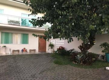 Casa · 204m² · 3 Quartos · 2 Vagas · Casa Em Cascatinha, Nova Friburgo/rj de 204 m² 3 Quartos À Venda por R$850.000