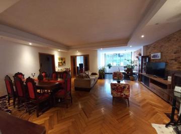 Apartamento · 130m² · 3 Quartos · Apartamento Em Centro, Petrópolis/rj de 130 m² 3 Quartos À Venda por R$850.000