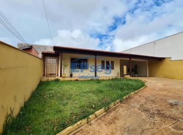 Casa · 170m² · 3 Quartos · 2 Vagas · Casa Em Califórnia, Londrina/pr de 170 m² 3 Quartos À Venda por R$575.000
