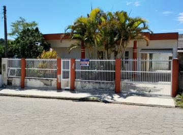 Casa · 300m² · 3 Quartos · 1 Vaga · Casa Em Cabeçudas, Laguna/sc de 300 m² 3 Quartos À Venda por R$580.000