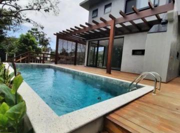 Casa · 258m² · 3 Quartos · 2 Vagas · Casa Em Praia Das Taquaras, Balneário Camboriú/sc de 258 m² 3 Quartos À Venda por R$4.122.000