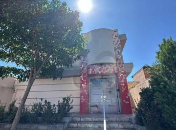 Casa · 500m² · 1 Vaga · Sobrado Em Vila Ipiranga, Londrina/pr de 500 m² À Venda por R$3.800.000