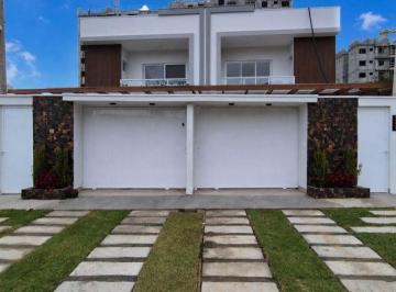 Casa · 173m² · 3 Quartos · 2 Vagas · Casa Em Armação, Penha/sc de 173 m² 3 Quartos À Venda por R$1.450.000