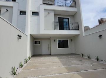Casa · 205m² · 3 Quartos · 2 Vagas · Sobrado Em Armação, Penha/sc de 205 m² 3 Quartos À Venda por R$1.450.000