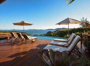 Casa · 256m² · 6 Quartos · 2 Vagas · Casa Em Ferradurinha, Armação Dos Búzios/rj de 256 m² 6 Quartos À Venda por R$4.200.000
