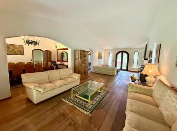 Casa · 599m² · 3 Quartos · 4 Vagas · Casa Em Vila de São Fernando, Cotia/sp de 599 m² 3 Quartos À Venda por R$3.990.000