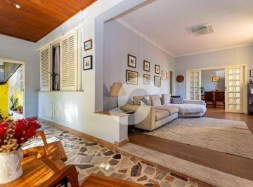 Casa · 216m² · 5 Quartos · 2 Vagas · Casa Em Pe Pequeno, Niterói/rj de 216 m² 5 Quartos À Venda por R$1.400.000