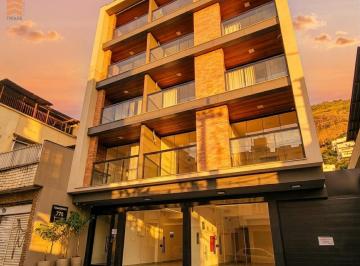 Apartamento · 44m² · 1 Quarto · Apartamento Para Venda Em Juiz de Fora, Santa Helena, 1 Dormitório, 1 Banheiro