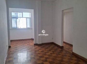 Apartamento · 67m² · 2 Quartos · Excelente Apartamento de 2 Quartos E 2 Banheiros. Andar Alto. Reformado E Muito Silencioso!