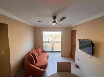 Apartamento · 70m² · 3 Quartos · 1 Vaga · Apartamento Com 3 Quartos Sendo 1 Suíte Disponível Para Venda No Bairro Segismundo Pereira Em Uberlâ