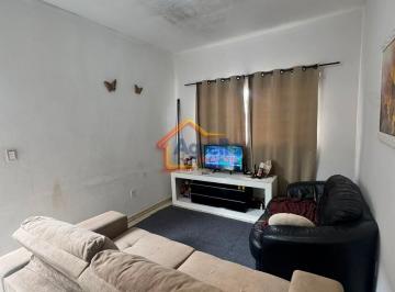 Casa · 70m² · 3 Quartos · 2 Vagas · Suíte, Ambientes Integrados E Quintal Amplo
