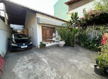 Casa · 263m² · 3 Quartos · 2 Vagas · Casa Em Santos Dumont, Vila Velha/es de 263 m² 3 Quartos À Venda por R$850.000