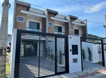 Casa · 99m² · 2 Quartos · 2 Vagas · Sobrado Em Armação, Penha/sc de 99 m² 2 Quartos À Venda por R$850.000