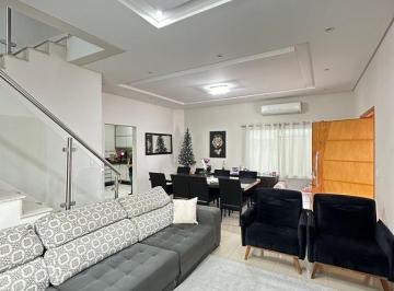 Casa · 250m² · 3 Quartos · 4 Vagas · Casa Em Parque Califórnia, Jacareí/sp de 0 m² 3 Quartos À Venda por R$1.480.000