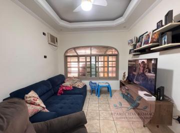 Casa · 160m² · 2 Quartos · 3 Vagas · Casa Em Vila Tupi, Praia Grande/sp de 160 m² 2 Quartos À Venda por R$715.000