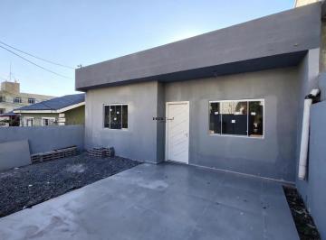 Casa · 90m² · 2 Quartos · 3 Vagas · Casa Térrea Totalmente Reformada Em Localização Privilegiada No Bairro Tingui