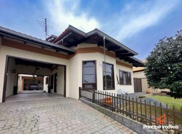 Casa · 241m² · 5 Quartos · 4 Vagas · Casa Com 5 Quartos No Floresta Em Joinville
