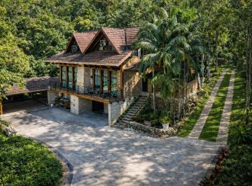 962938bc-e3c2-42e4-b5f4-c07d4e6a652e · Casa Para Venda Em Barra Do Rio Cerro Com 3 Quartos, Sendo 3 Suítes, 392 m²