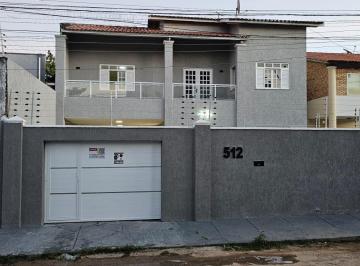 Casa · 213m² · 5 Quartos · 3 Vagas · Oportunidade Sapiranga: Casa Duplex, 5 Quartos, Piscina E Deck. Preço Incrível!