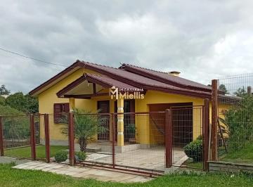 Casa · 132m² · 3 Quartos · 2 Vagas · Casa À Venda Com 3 Dormitórios E Quintal Na Martinica Viamão.