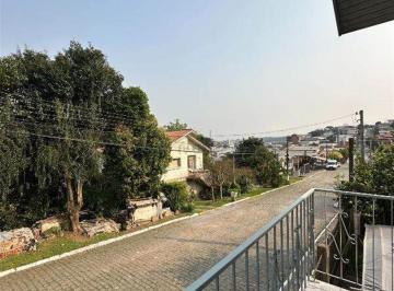 Casa · 140m² · 4 Quartos · 1 Vaga · Casa À Venda - Em São Francisco