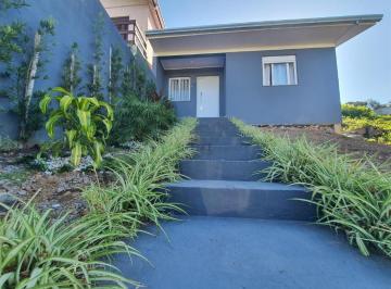 Casa · 61m² · 3 Quartos · Casa À Venda - Em São Roque